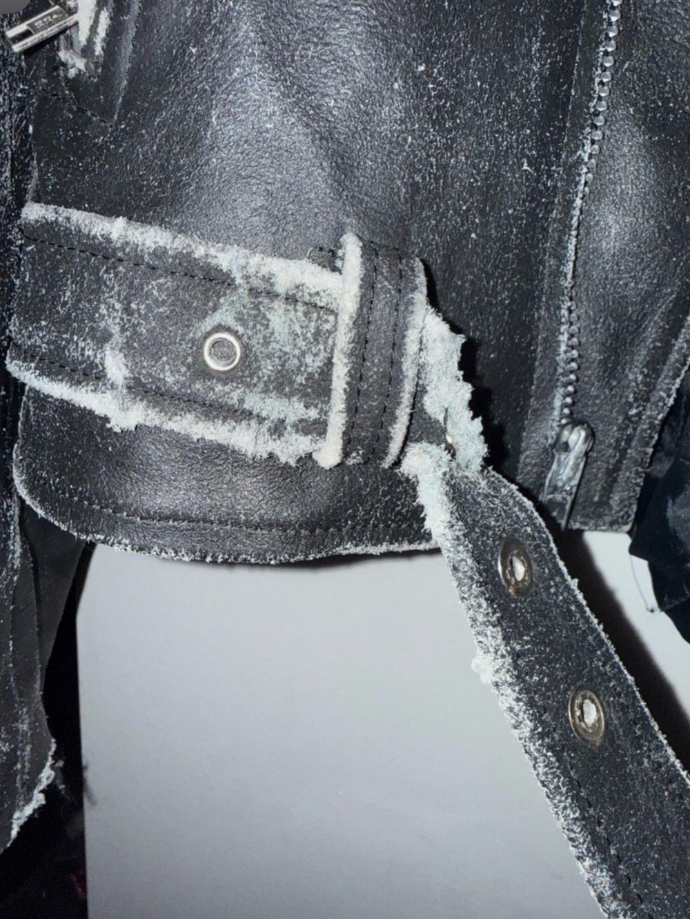 Vintage Metallica Leather Biker Jacket with Blue Skull Back Graphic - Style - Picture 7 of 8